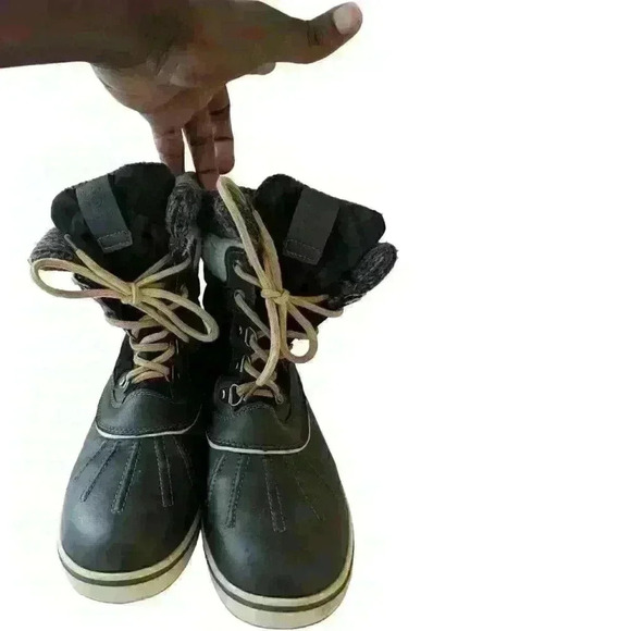 GlobalWin Women's Waterproof Winter Boots Size 8.5 - Picture 1 of 9